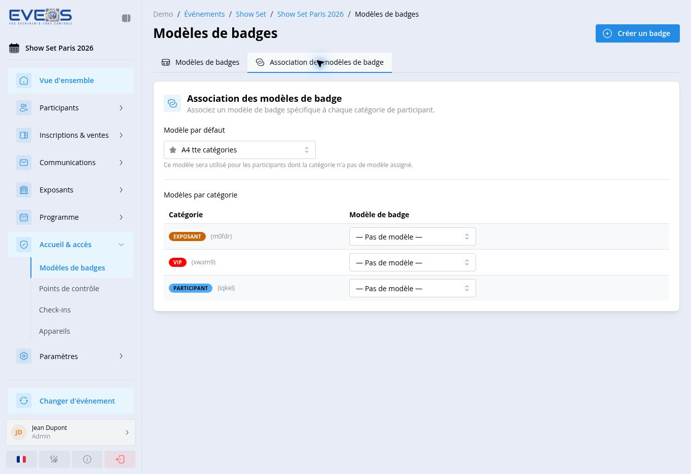 Association des modèles de badge